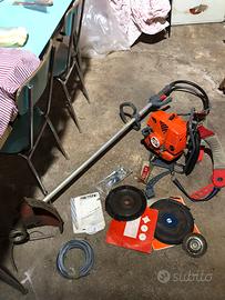 Decespugliatore a filo