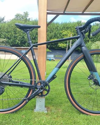 gravel x Road 