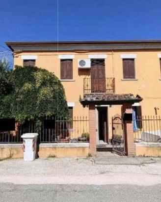 Immobile in asta di 345 m² con più di 5 locali e b