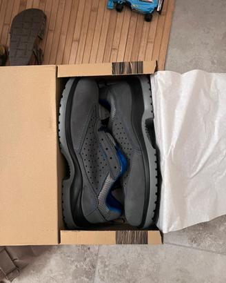 scarpe antinfortunistiche- NUOVE MAI INDOSSATE