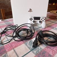 Ps4  Pro 1 tb bianca + ssd crucial bx500 1tb