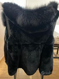 Smanicato in vera pelliccia nero