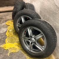 Cerchi più ruote invernali