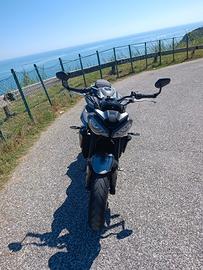 Triumph street triple 765 r
