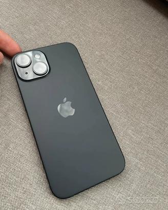 IPHONE 15        256 GB