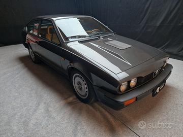 Alfa Romeo Alfetta GTV 6 2.5i certif. ASI C.R.S.