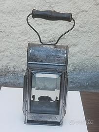Antica lanterna navale 