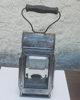 Antica lanterna navale 