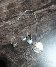 orecchini e collanina 