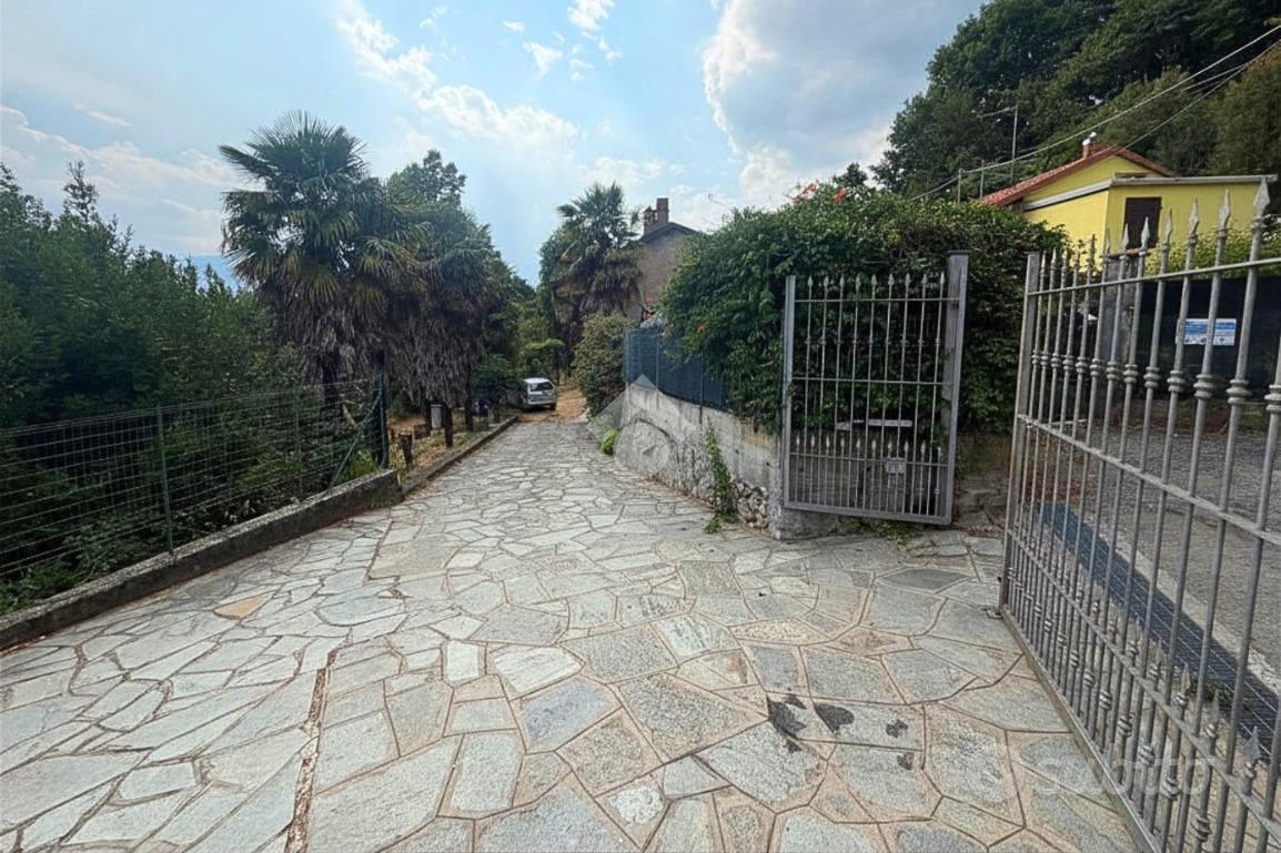 RUSTICO A ALMESE - Vista 2