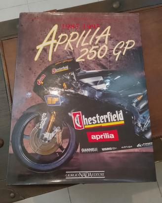 libro moto GP 25