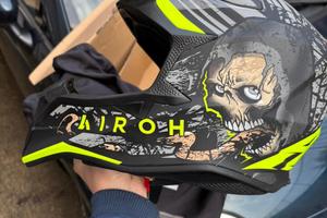 Casco Airoh Darkness