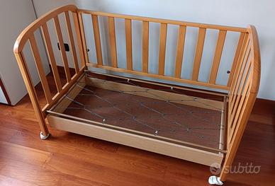 Lettino in legno Pali