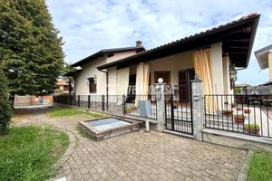 ESCLUSIVA VILLA NEL CENTRO DI RECENTE COSTRUZIONE