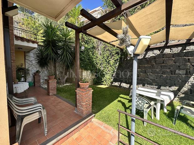 Villino a Schiera Trecastagni - 936979