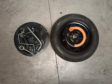  Ruotino con attrezzi