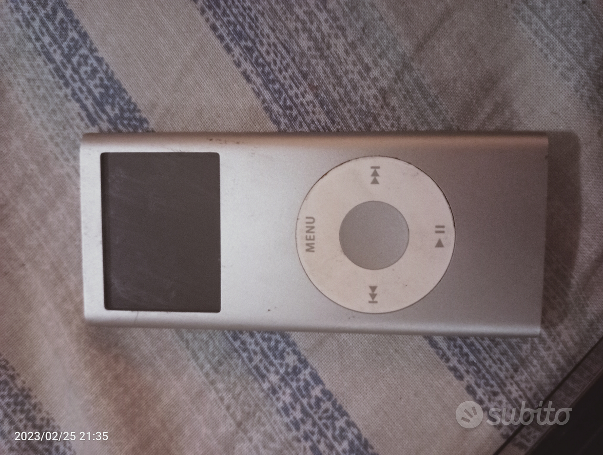 Apple iPod Shuffle Lettore MP3 Portatile 2GB - Audio/Video In vendita a  Caserta