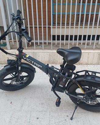 bici elettrica nuova solo 50 km con acceleratore 