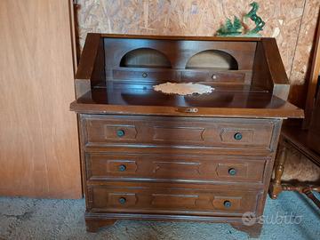 Madia in legno a ribalta