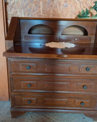 Madia in legno a ribalta