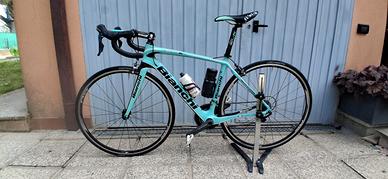 Bici da corsa Bianchi Infinito CV