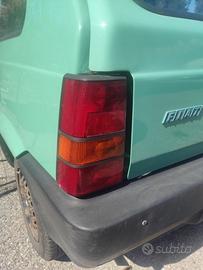 Fanale posteriore sinistro FIAT PANDA del 2002