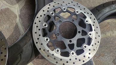 Coppia dischi freno anteriori Brembo