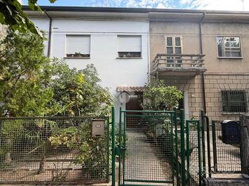 2 LOCALI A ALFONSINE