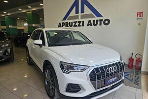 AUDI Q3 40 TDI quattro S tr. Business Adv.