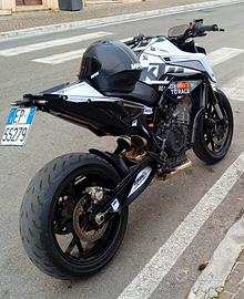 KTM Duke 790
