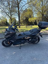Yamaha TMax Tech '24 km 8870  anni di garanzia  7