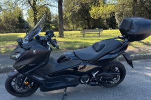 Yamaha TMax Tech '24 km 8870  anni di garanzia  7