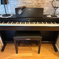 Pianoforte Yamaha Arius  YDP 144