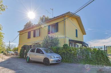 TRIFAMILIARE CON GIARDINO PRIVATO