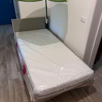 Letto per bambini con doghe e materasso 200x90