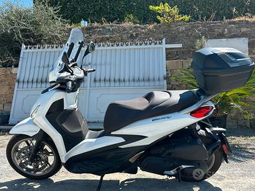 Scooter Beverly 400 HPE