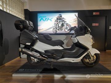 Suzuki Burgman 650 abs