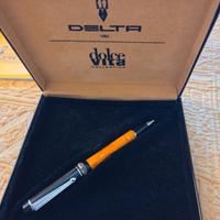 Penna a sfera vintage Delta Dolcevita