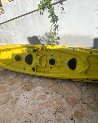 Kayak, Canoa