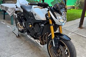 Yamaha FZ8