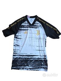Maglia ufficiale Juventus firmata Adidas