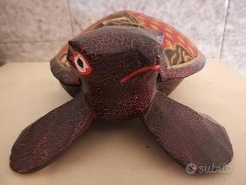 Tartaruga Portacenere in preziosa scultura lignea