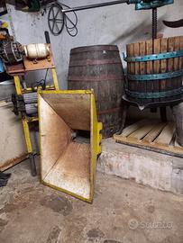 Torchio per Uva 40cm, Botte 170Lt, Mac. Pigiatrice