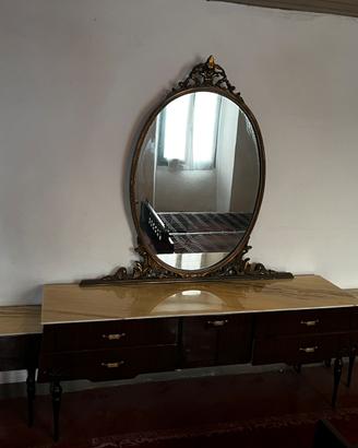 Mobile da camera con marmo e specchio