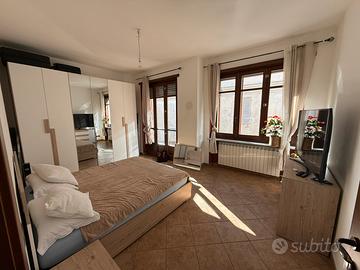 CAMERA DA LETTO PARI AL NUOVO