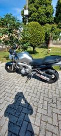  YAMAHA FZ6 