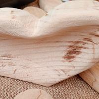 Posacenere a cuore in legno di cedro