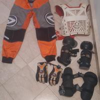 abbigliamento per motocross