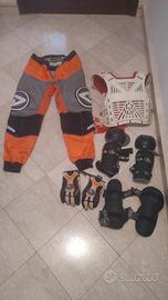 abbigliamento per motocross