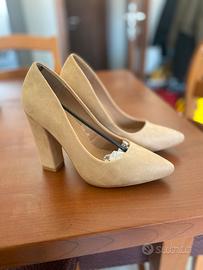 Décolleté velluto cipria